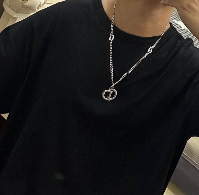 chr1st1an D10r necklaces